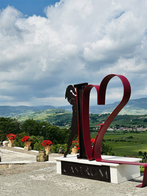 Gift a stay package at Castrum Wine Relais